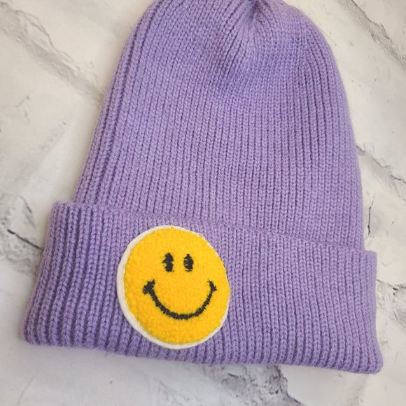 ADULT SMILIE FACE BEANIES - Picture 4 of 6